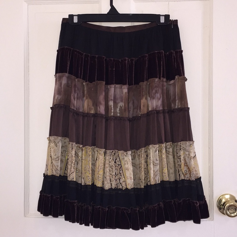 BCBGMaxazria tiered silk velvet knee length skirt